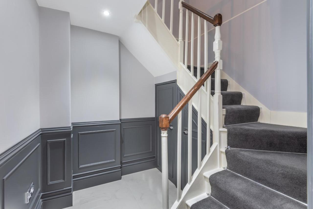 The London House - Entire Villa ภายนอก รูปภาพ